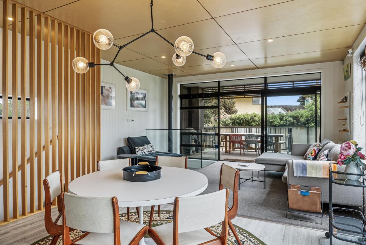 Sun And Serenity - Waikanae Beach Holiday Home Exterior photo